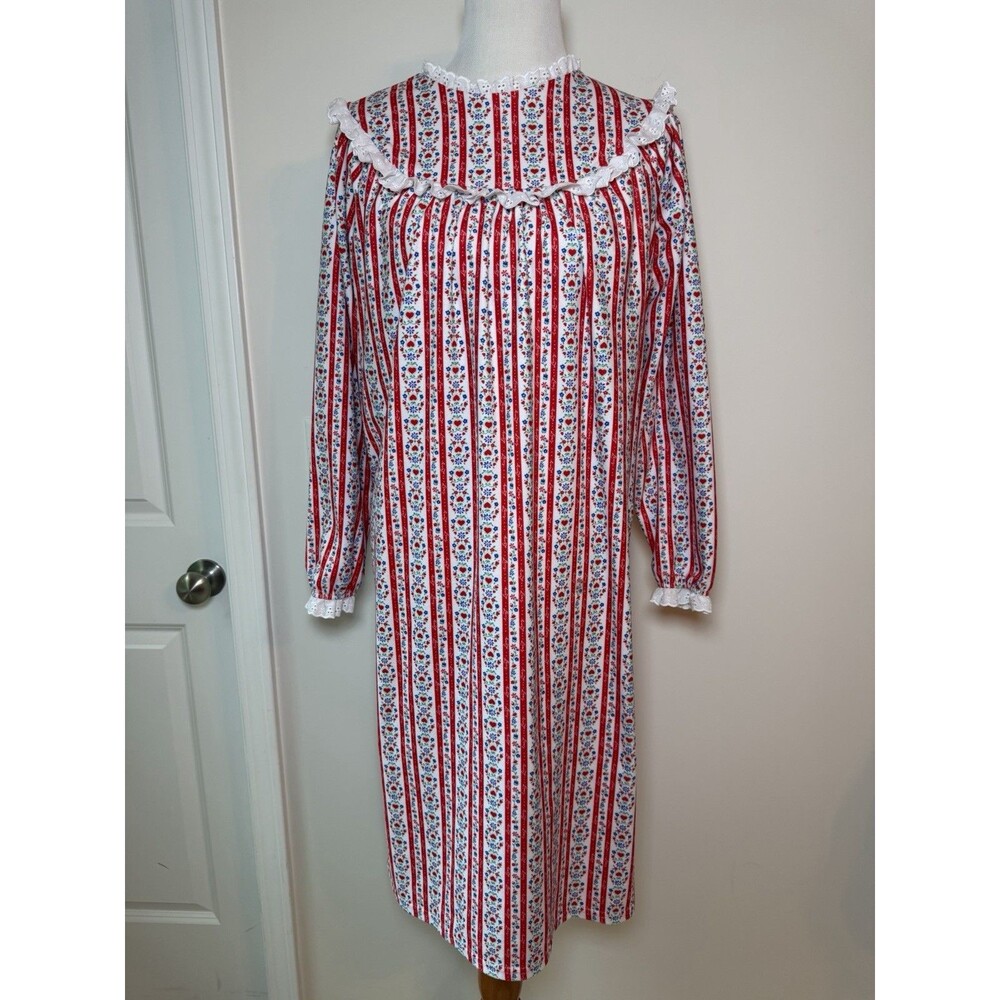 Lanz of Salzburg Flannel Night Gown Vtg Red White Hearts Flowers Pajamas Cottage